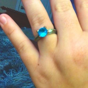 ring going for $40